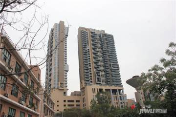 海南山湖海楼盘